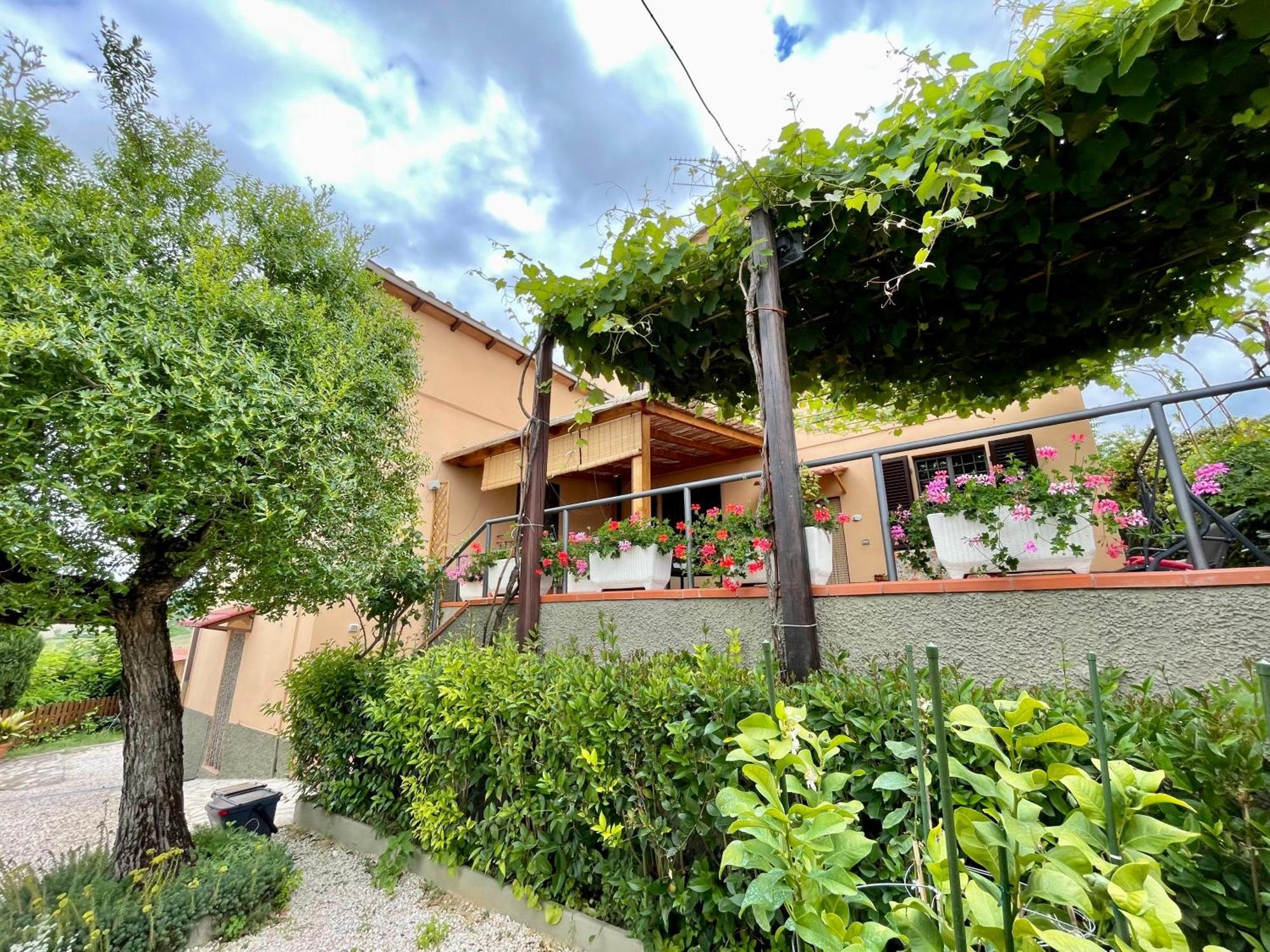 Casa Imola Apartment Poggibonsi Exterior photo