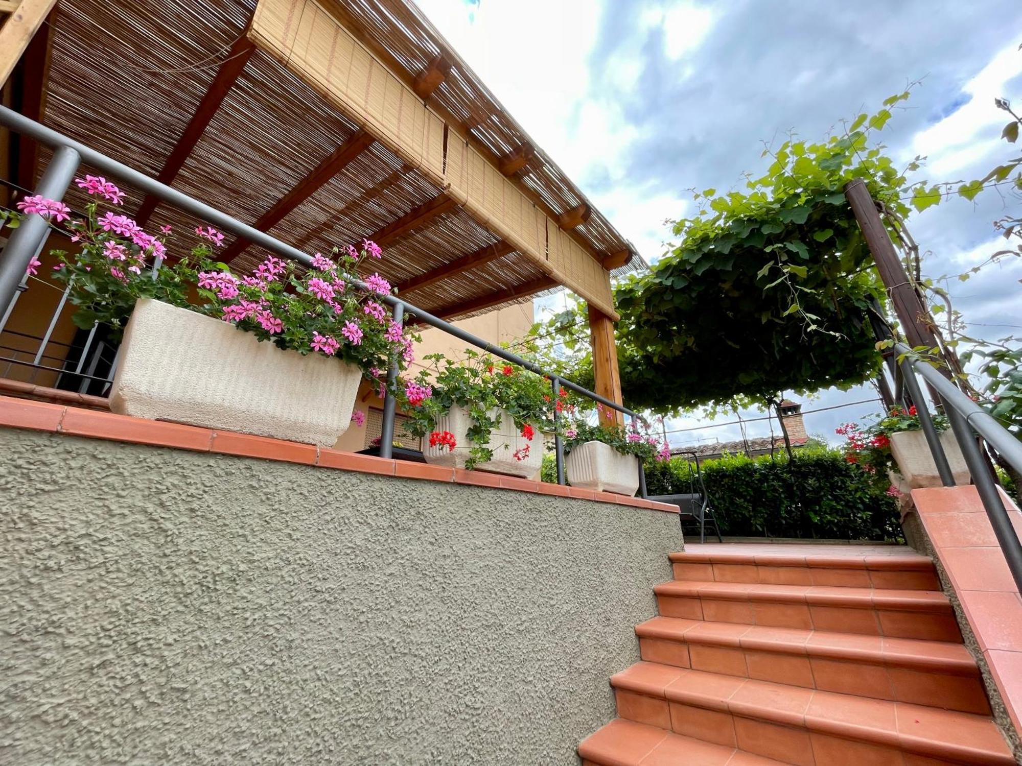 Casa Imola Apartment Poggibonsi Exterior photo